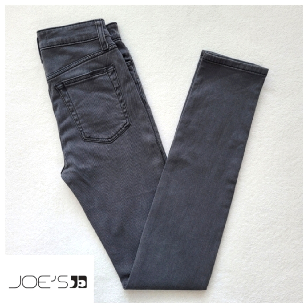 Joe's | High Rise NWOT Skinny Stretch Jean | Women's 26 • 32" inseam Grey